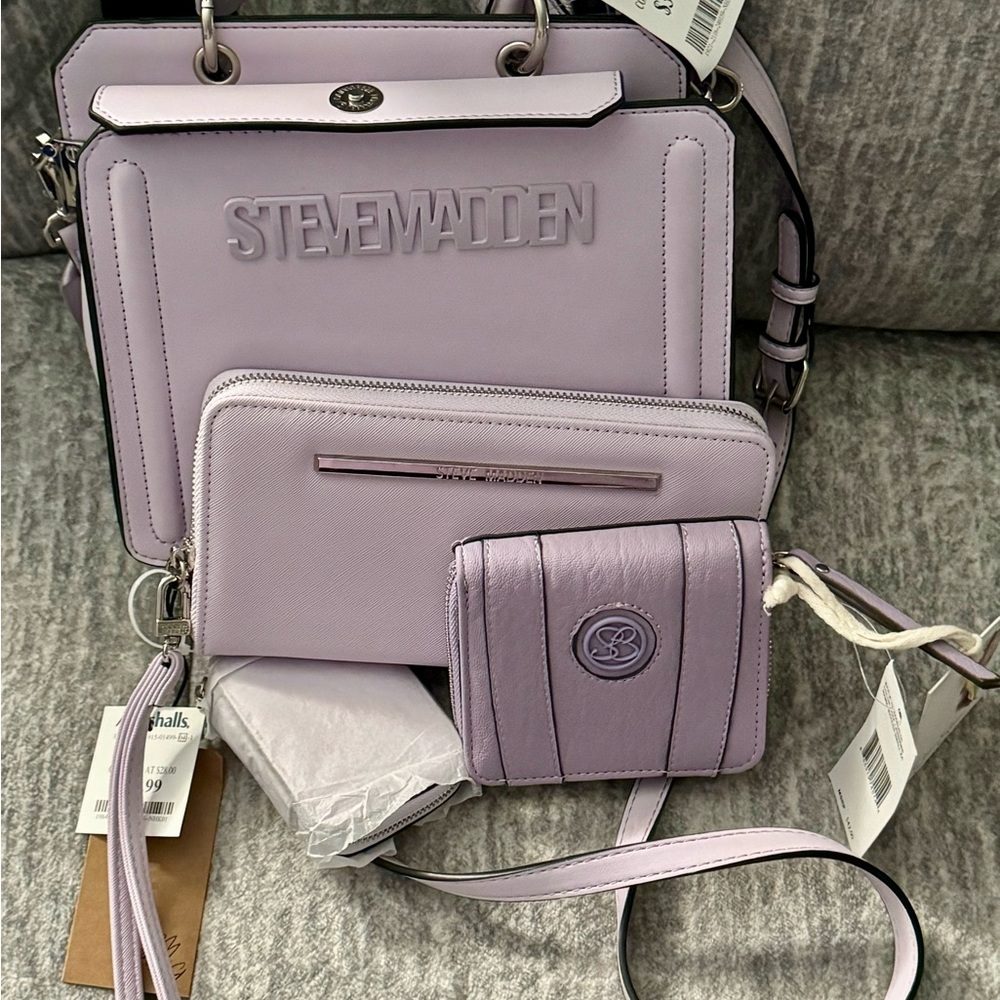 Steve Madden Bevelyn and Wallet wristlet